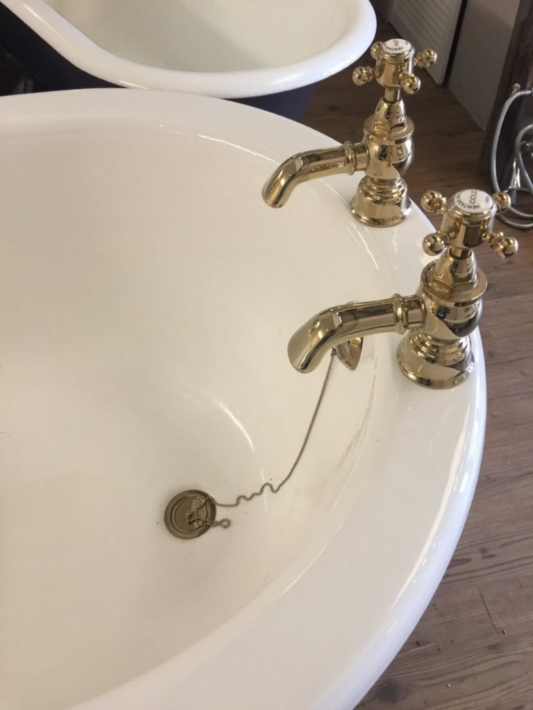 Recalimed Slipper Bath for sale